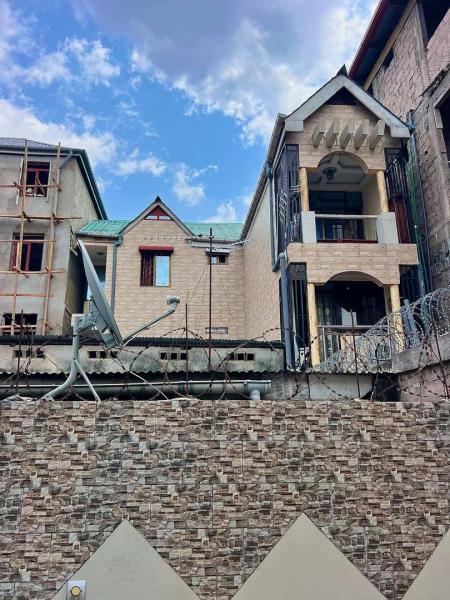 Parcelle  Lemba 230.000